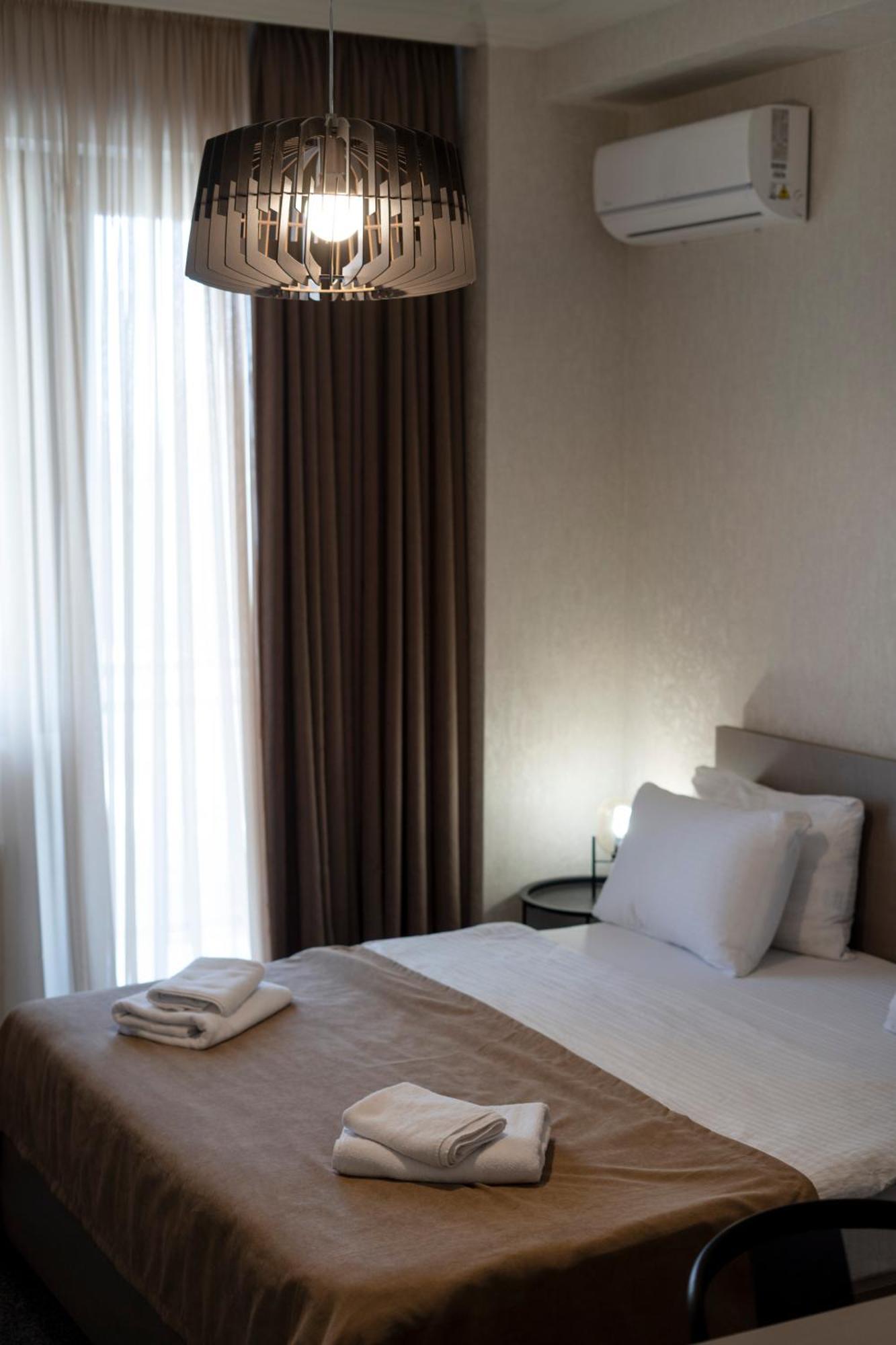 Hotel Best Tbilisi Esterno foto