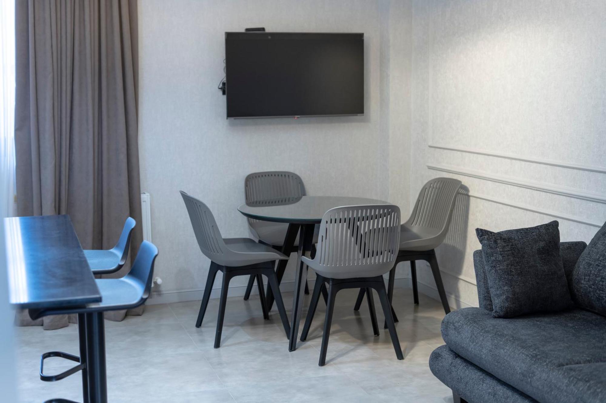 Hotel Best Tbilisi Esterno foto